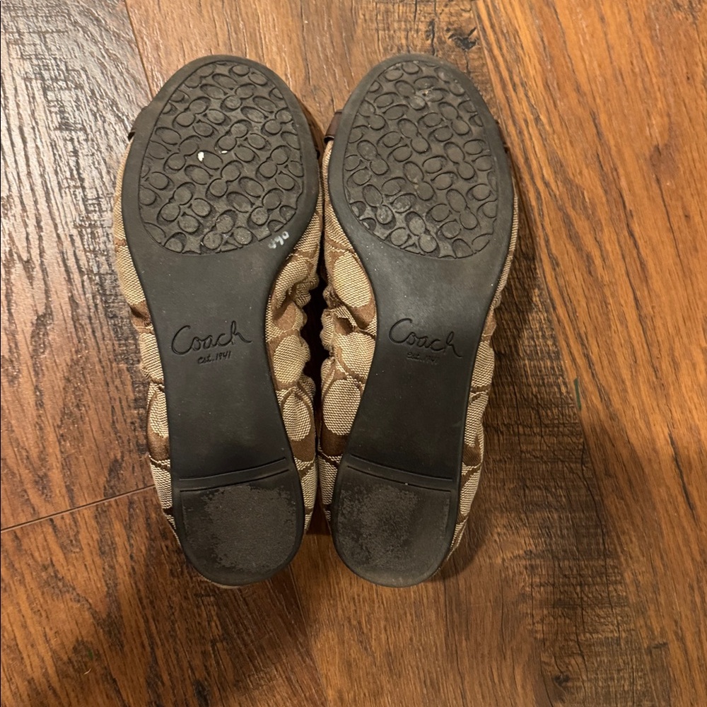 Coach slip on shoes size 7 - Picture 2 of 2